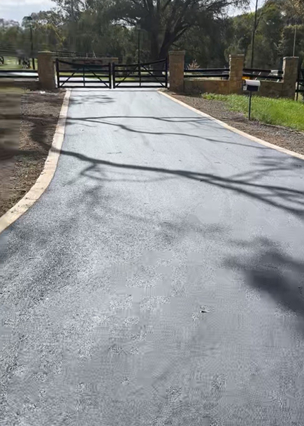 Another Asphalt Driveway In Kilmore It Was 600mtrs Long With Concrete Edging And Concrete Gutters Done In 2023 1 (1)